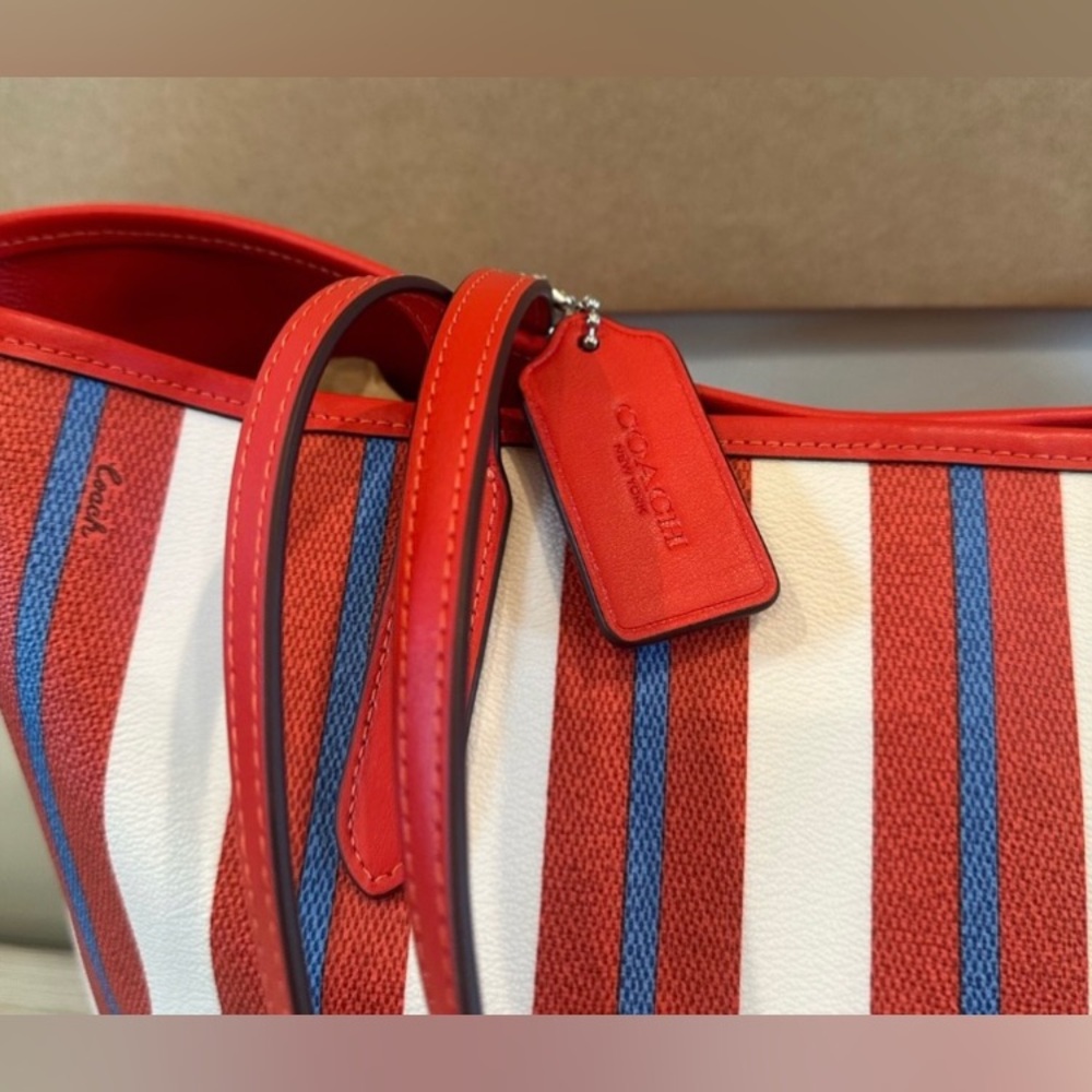 NWOT Coach Large city Tote Bag with Striped Print (Sold Out) CT825 - Picture 3 of 12